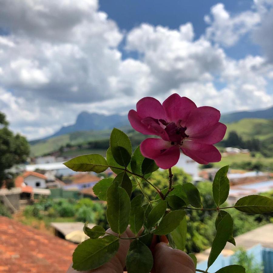 Pousada Recanto Das Flores Aiuruoca Esterno foto